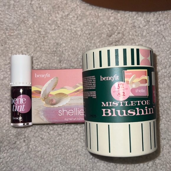 Benefit mistletoe blushin - Picture 1 of 1